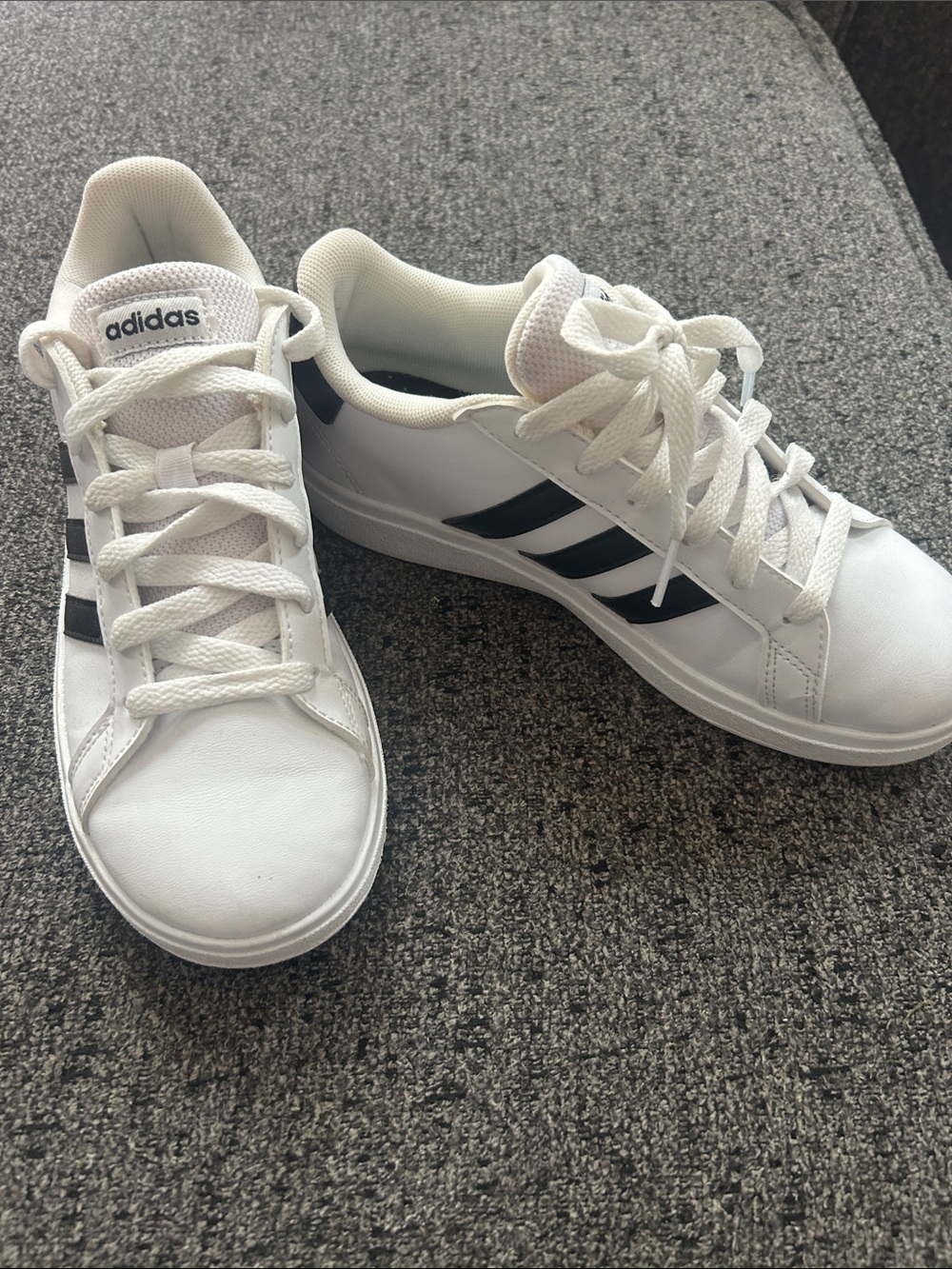 adidas Kids White Sneakers with Black Stripes and Lace-Up